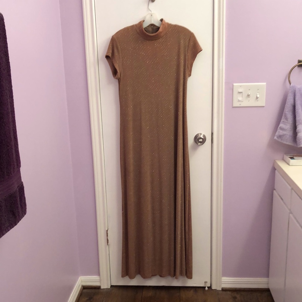 92% Actate, 8% Spandex, lining 100% polyester, size 12
